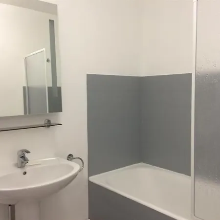 Nathalie E : Au Coeur Du Quartier Saint Charles Apartment Biarritz