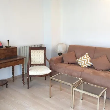 Nathalie E : Au Coeur Du Quartier Saint Charles Apartment