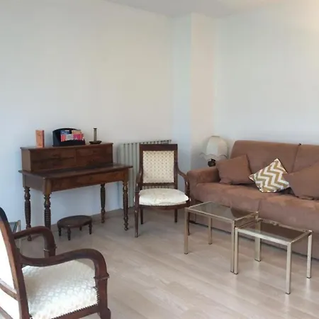Nathalie E : Au Coeur Du Quartier Saint Charles * Biarritz