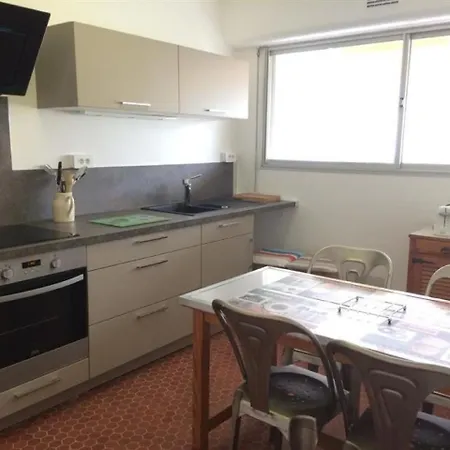 Apartment Nathalie E : Au Coeur Du Quartier Saint Charles *